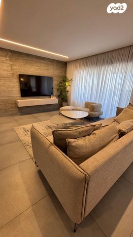 גג/ פנטהאוז, המרכז השקט / מרכז העיר, פתח תקווה