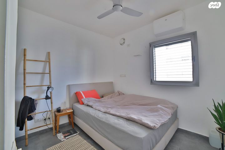 דירה, אביגיל, חרוזים, רמת גן