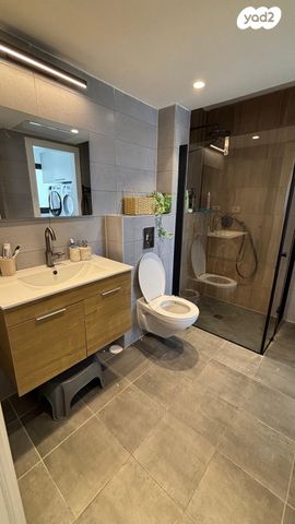 גג/ פנטהאוז, המרכז השקט / מרכז העיר, פתח תקווה