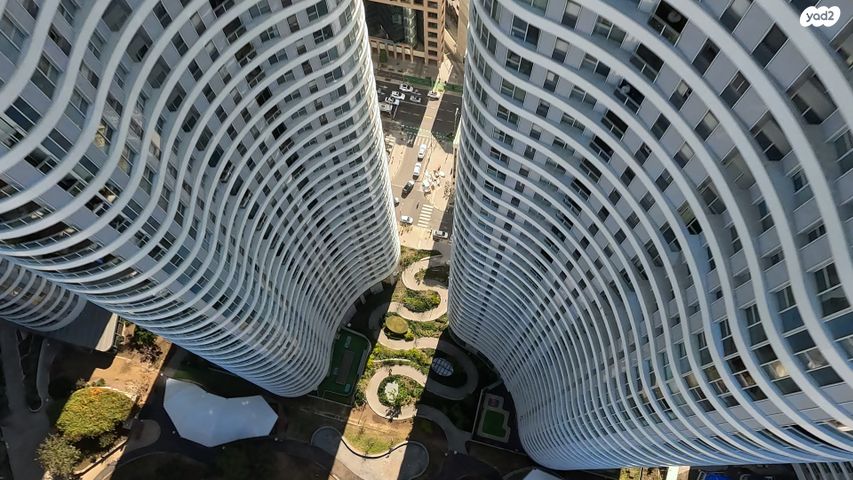 דירה, גרציאני יצחק 10, גני שרונה, קרית הממשלה, תל אביב יפו