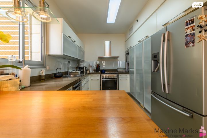 דירה, דודו דותן, עיר ימים, נתניה