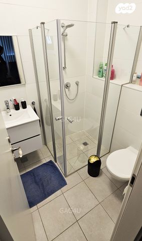 גג/ פנטהאוז, קוממיות, שאר העיר, מגדל העמק