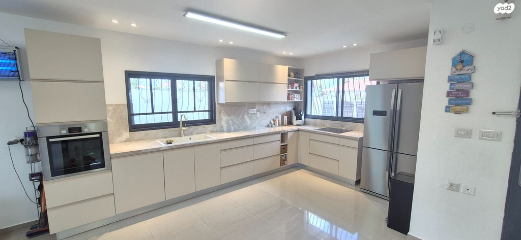 בית פרטי/ קוטג', בית דגן