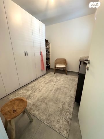 דירה, נווה ישראל, הרצליה