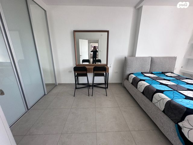 גג/ פנטהאוז, בת ים