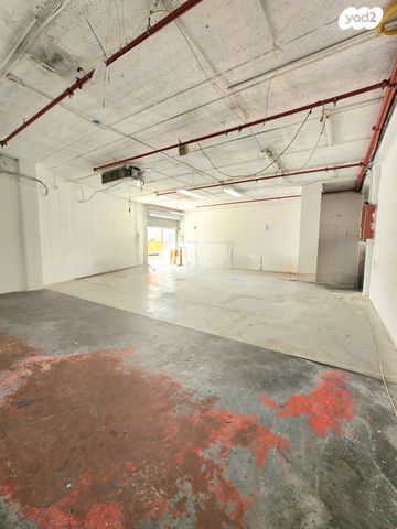 חנויות/ שטח מסחרי, כפר סבא