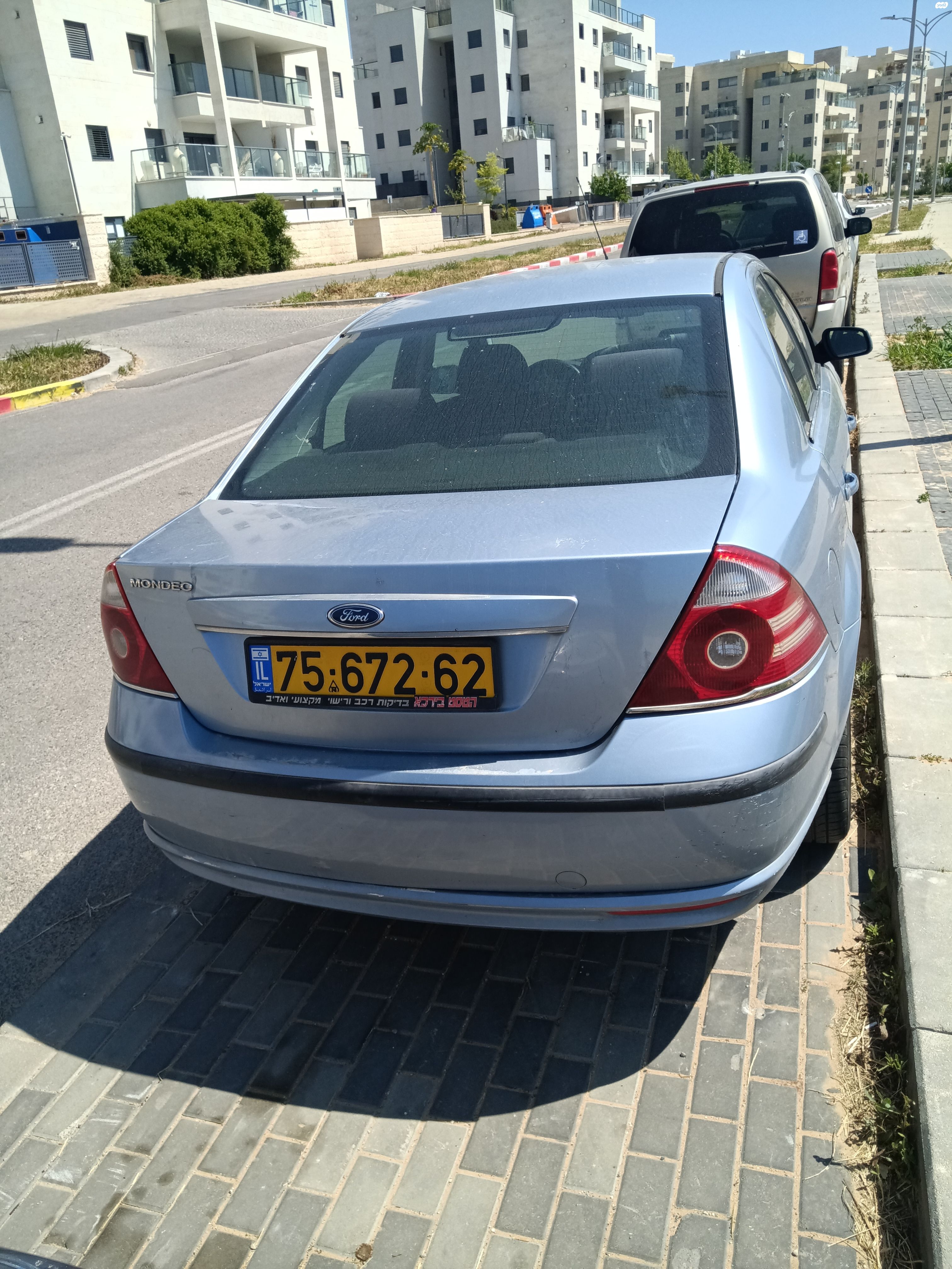 מודעת רכב פורד מונדאו