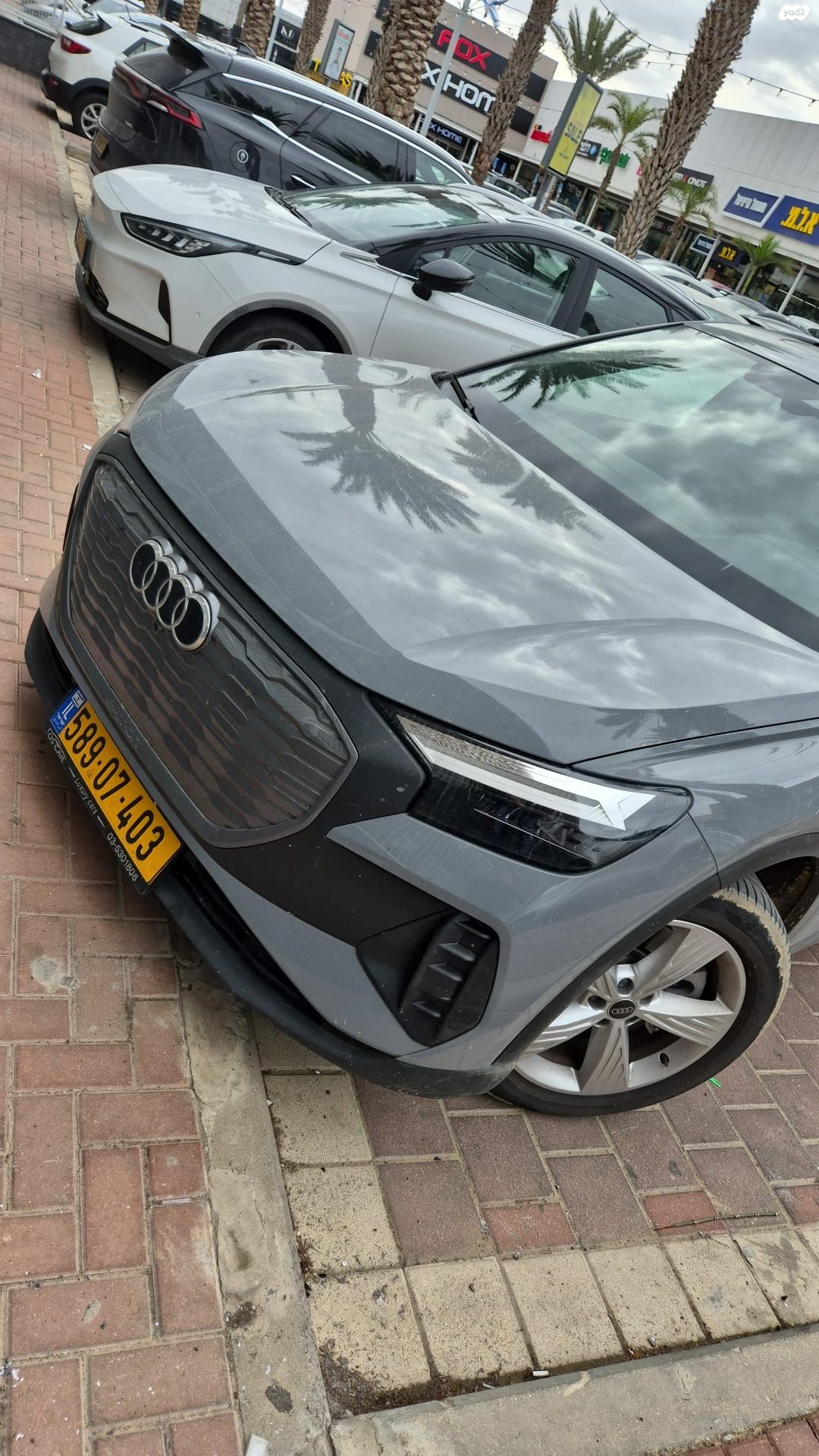 מודעת רכב אאודי Q4 e-tron