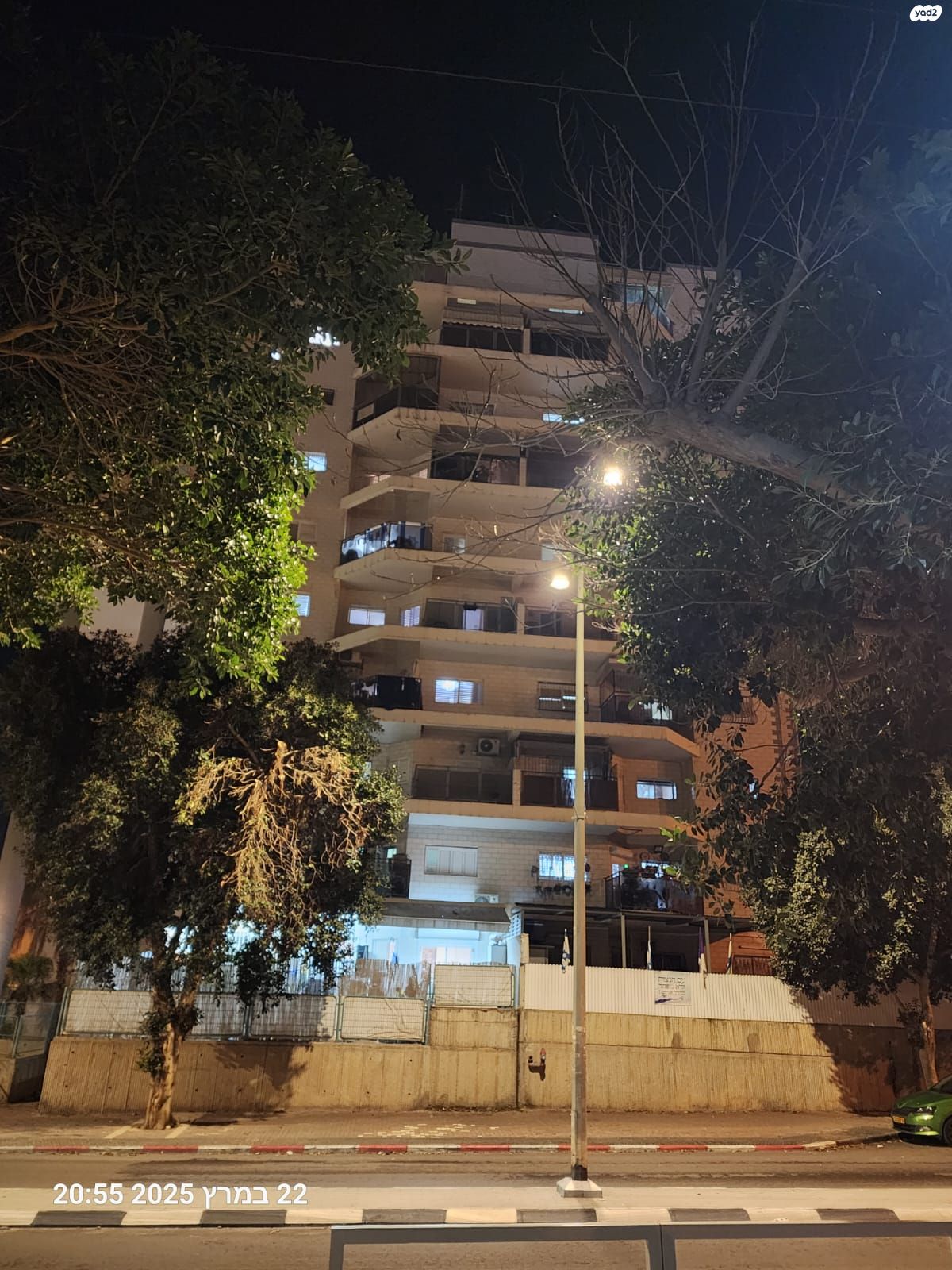 עמוס ירקוני 10