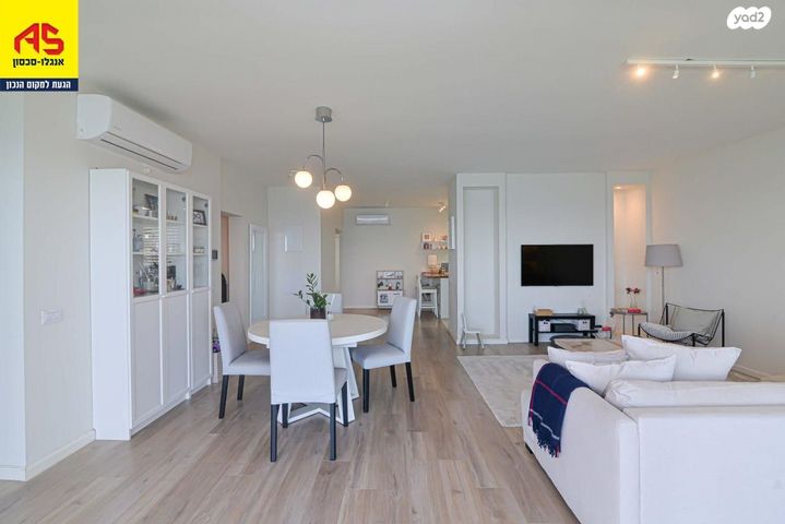 גג/ פנטהאוז, שדרות ניצה, צפון מערב מרכז העיר, נתניה