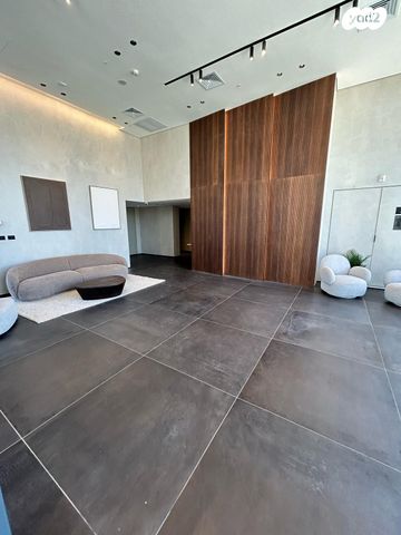 גג/ פנטהאוז, נורית הירש 11, דרום חדש, פארק הים, בת ים