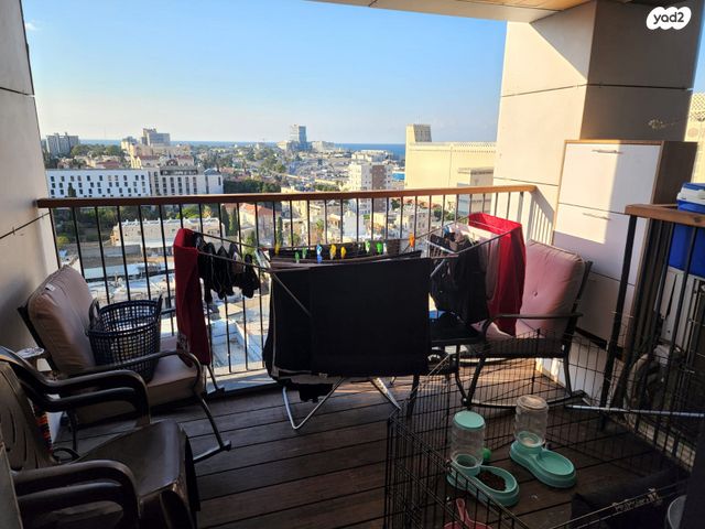 דירה, עין דור, שער פלמר, תחנת רכבת השמונה, חיפה