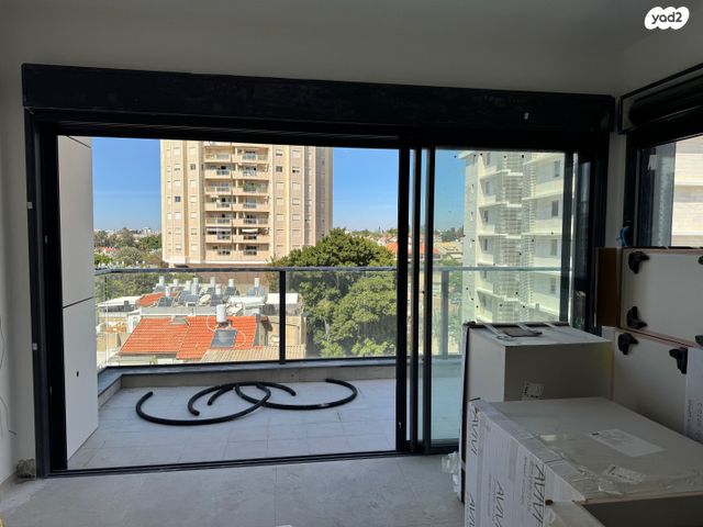 דירה, אלון, רמת השרון