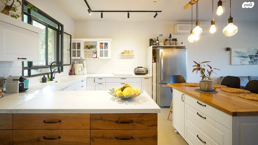 דו משפחתי, המושבה הגרמנית, גדרה