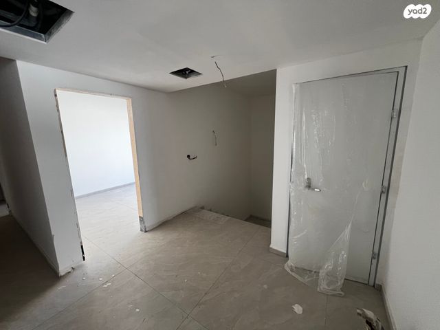 גג/ פנטהאוז, דב גרונר 4, עין גנים, פתח תקווה