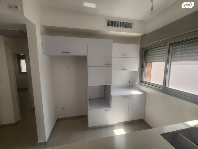 דירה, עקיבא, נווה דוד רמז, רעננה