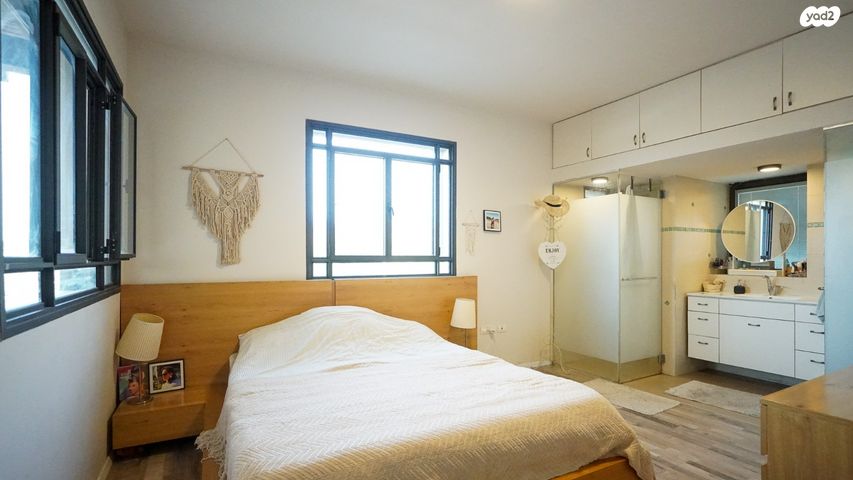 דו משפחתי, המושבה הגרמנית, גדרה