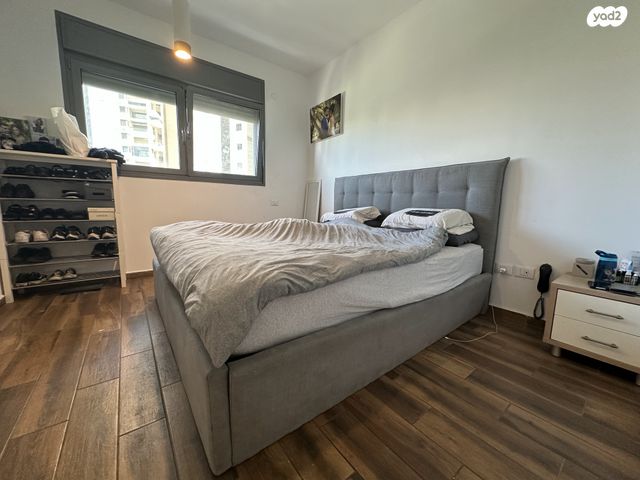 דירה, יצחק שדה, בת ים