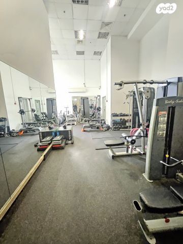 דירה, ניסים אלוני, צמרות איילון, פארק צמרת, תל אביב יפו