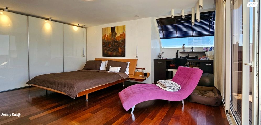 דופלקס, תל אביב יפו