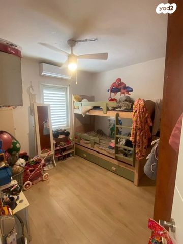 דירה, הרצליה