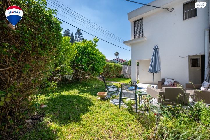 דו משפחתי, הגדעונים, נווה הברון, זכרון יעקב