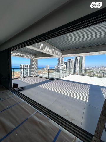 גג/ פנטהאוז, נורית הירש 11, דרום חדש, פארק הים, בת ים