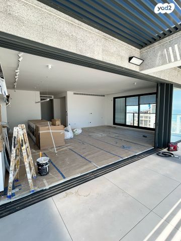 גג/ פנטהאוז, נורית הירש 11, דרום חדש, פארק הים, בת ים