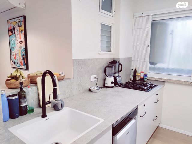 דירה, בן גוריון 15, מרכז דרום, רעננה