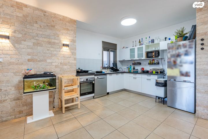 דירה, היובל, אור עקיבא