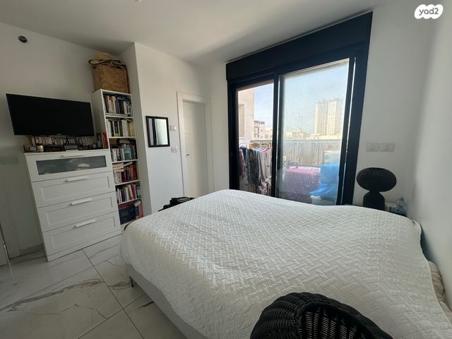 גג/ פנטהאוז, הגבול רוטשילד, בת ים