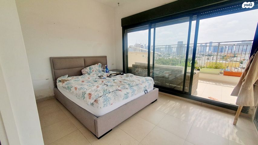 דופלקס, תל אביב יפו