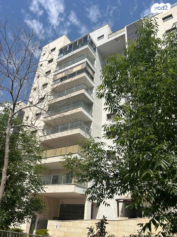 לאה גולדברג 29