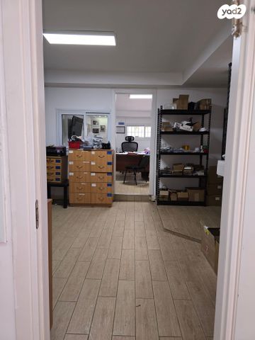 מחסנים, גינתון