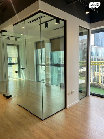 משרדים, בורסה, רמת גן