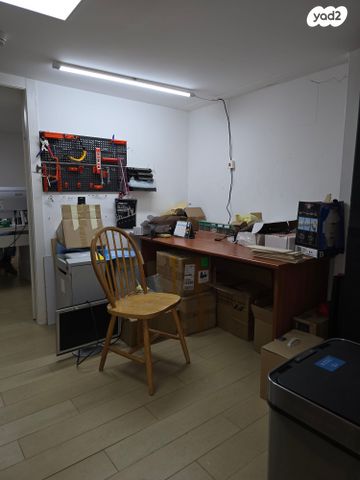 מחסנים, גינתון