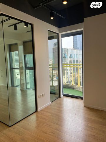 משרדים, בורסה, רמת גן