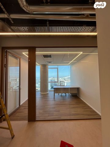 משרדים, דרך ששת הימים, בני ברק