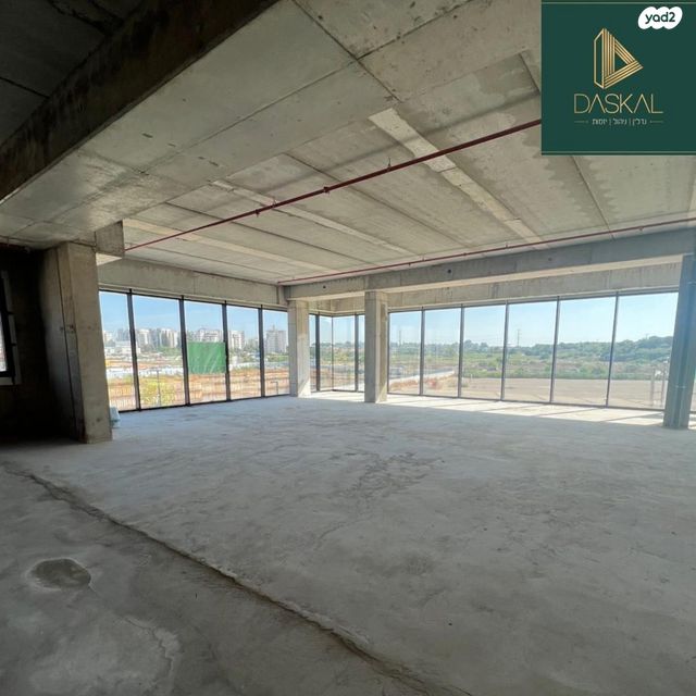 משרדים, אילן רמון, נס ציונה