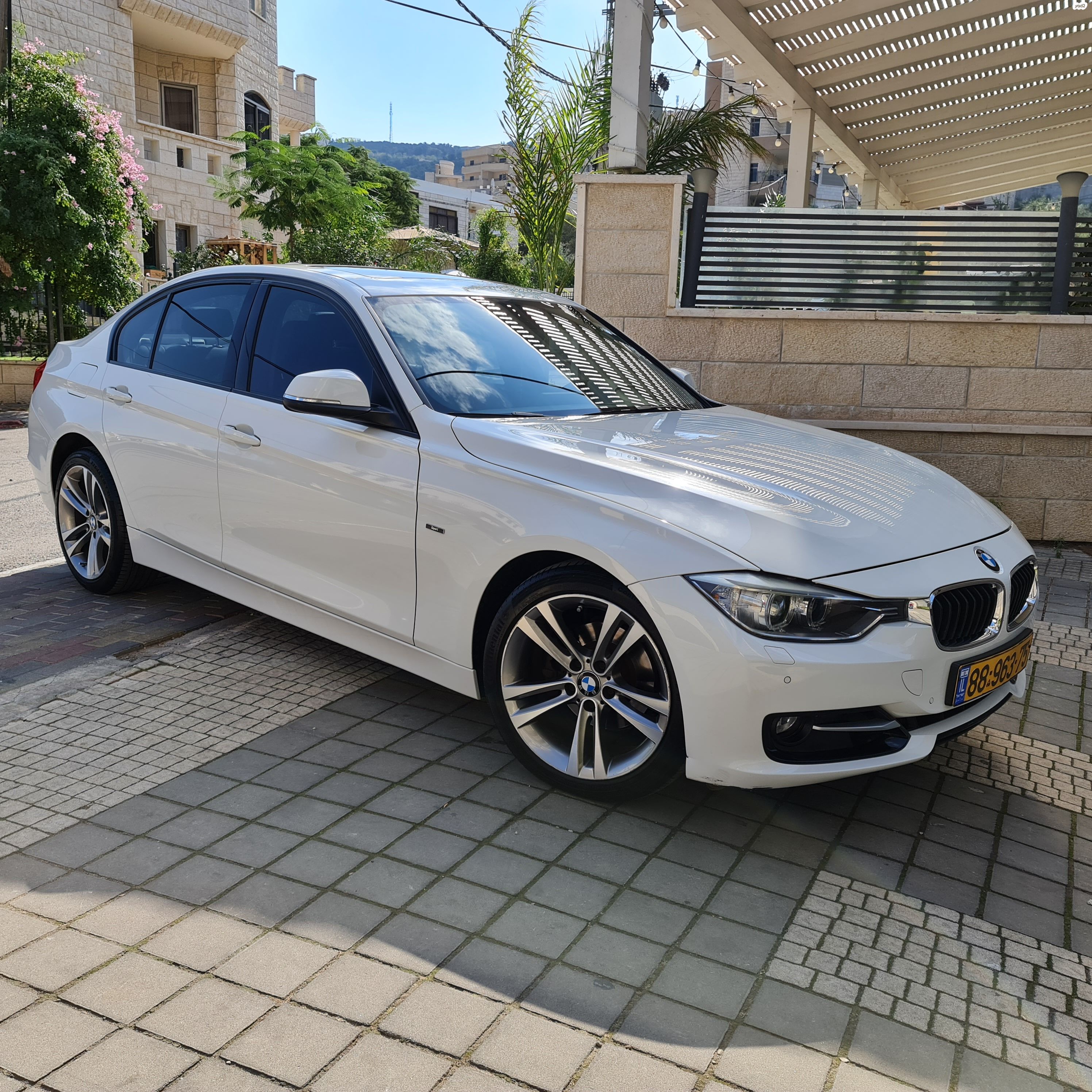 מודעת רכב ב מ וו סדרה 3