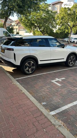 מודעת רכב ג'אקו J7