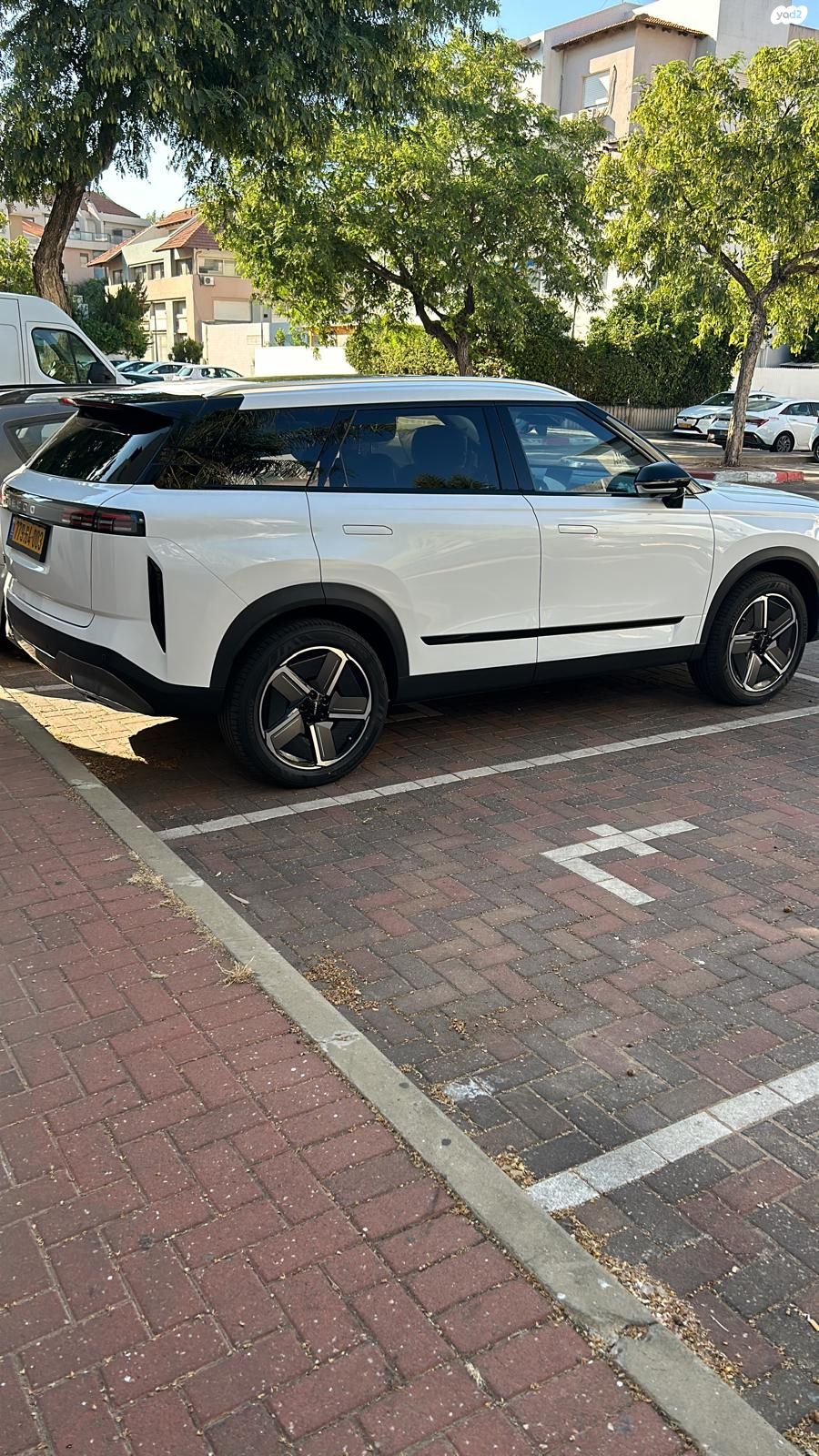 מודעת רכב ג'אקו J7