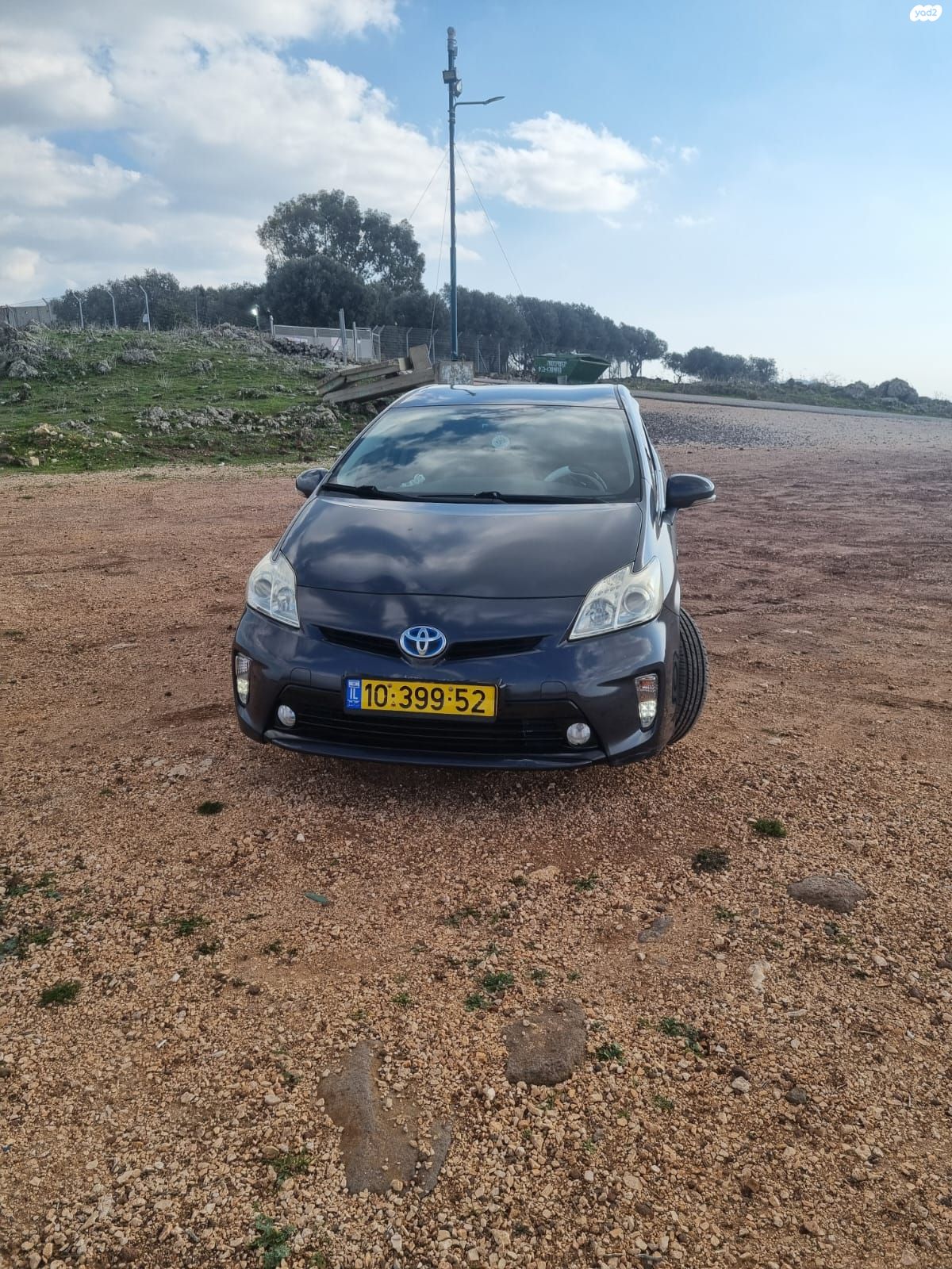 מודעת רכב טויוטה פריוס