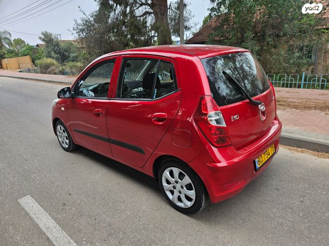 יונדאי i10