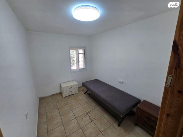 דירה, ז'בוטינסקי 5, שיכון ד, טבריה