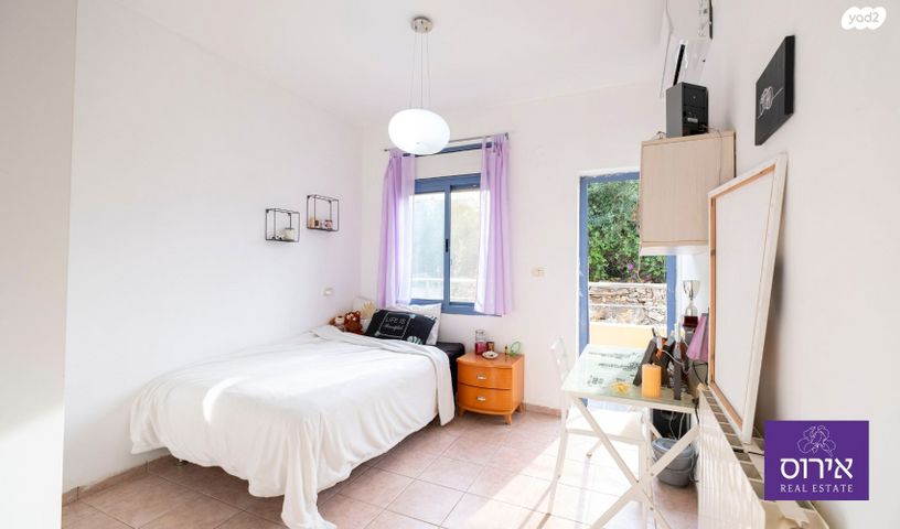 בית פרטי/ קוטג', הפרחים, כפר ורדים