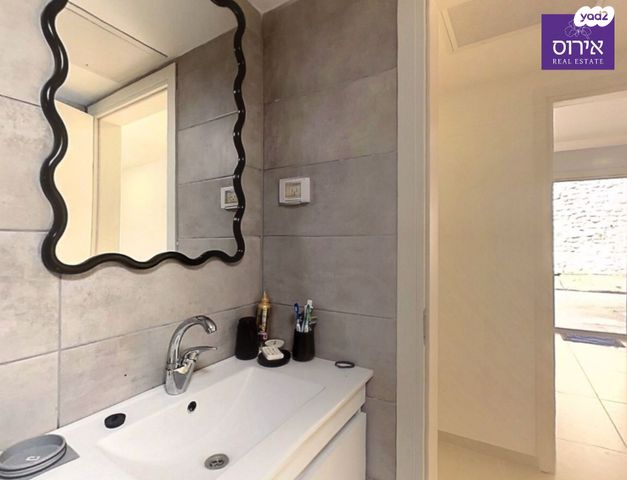 דירת גן, מעלות תרשיחא