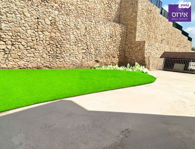 דירת גן, מעלות תרשיחא