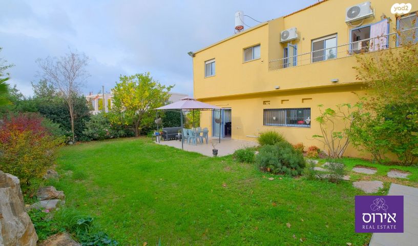 בית פרטי/ קוטג', הפרחים, כפר ורדים