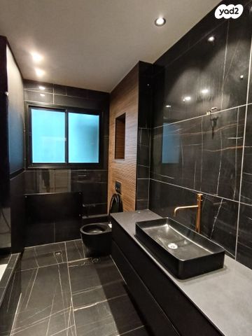 גג/ פנטהאוז, דפנה, סיגליות, באר שבע